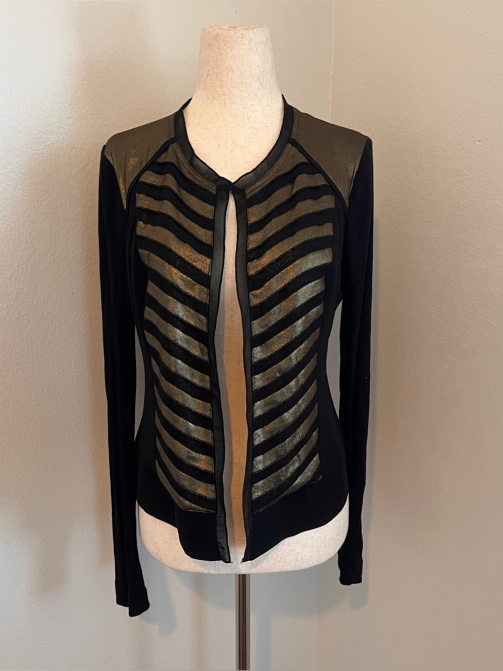 Vintage Cache black and gold long sleeve lightweight jacket. Size: 2